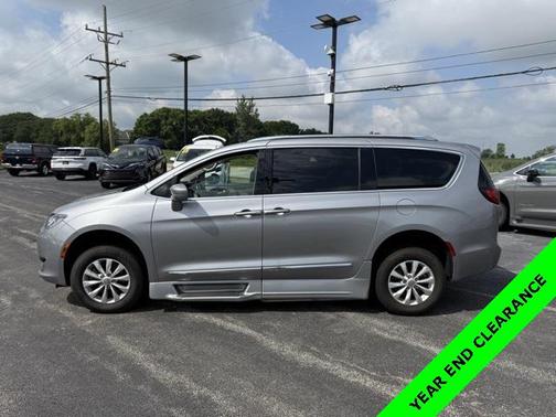 2018 Chrysler Pacifica Touring-L Plus
