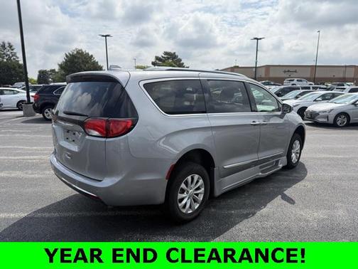 2018 Chrysler Pacifica Touring-L Plus