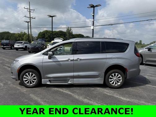 2018 Chrysler Pacifica Touring-L Plus