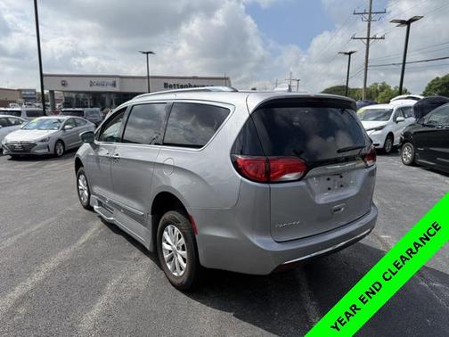 2018 Chrysler Pacifica Touring-L Plus