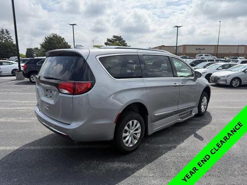 2018 Chrysler Pacifica Touring-L Plus