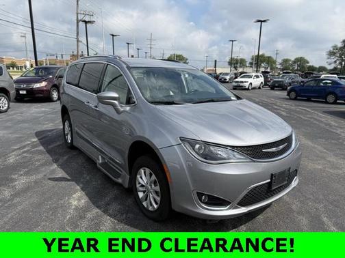 2018 Chrysler Pacifica Touring-L Plus