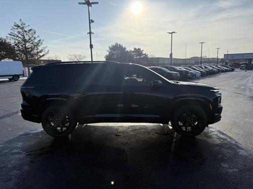 2025 Chevrolet Traverse RS