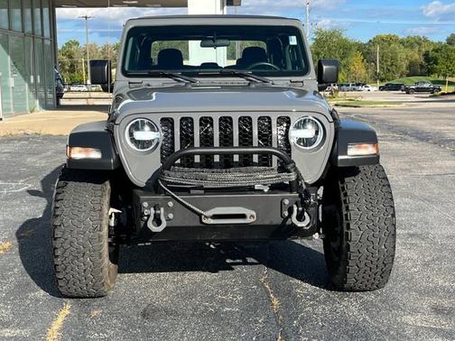 2021 Jeep Gladiator Sport