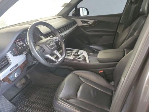 2019 Audi Q7 45 Premium