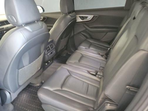 2019 Audi Q7 45 Premium