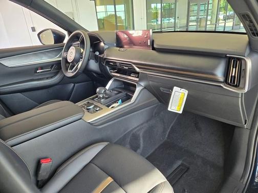 2025 Mazda CX-90 Preferred Package
