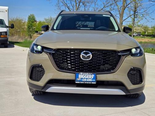 Zircon Sand Metallic 2026 Mazda CX-70 3.3 Turbo Premium