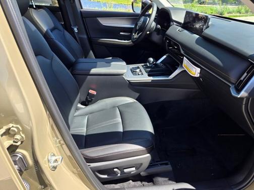 Zircon Sand Metallic 2026 Mazda CX-70 3.3 Turbo Premium