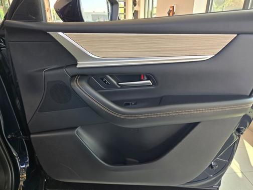 2025 Mazda CX-90 PHEV Preferred Package