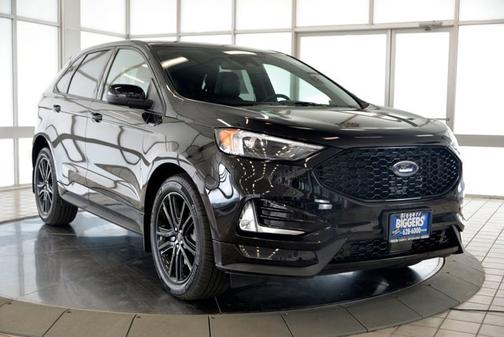 Black Metallic 2021 Ford Edge ST Line