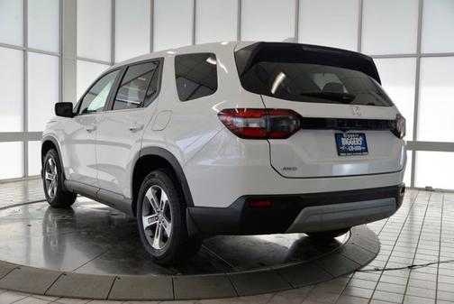 2023 Honda Pilot EX-L 8 Passenger