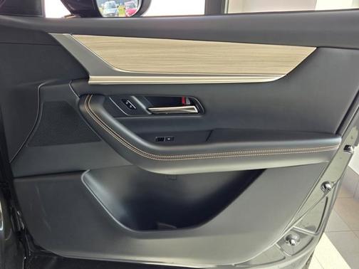 2025 Mazda CX-90 Preferred Package