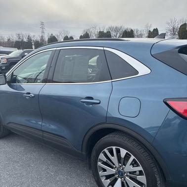 2020 Ford Escape Titanium Hybrid