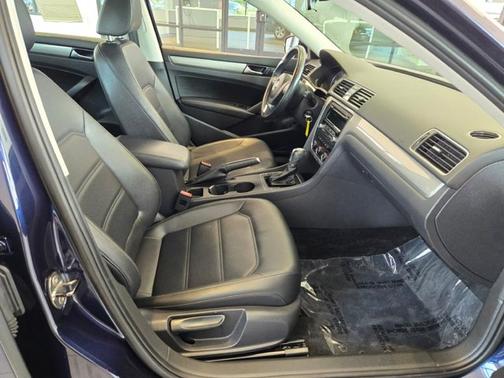 2014 Volkswagen Passat Wolfsburg Ed