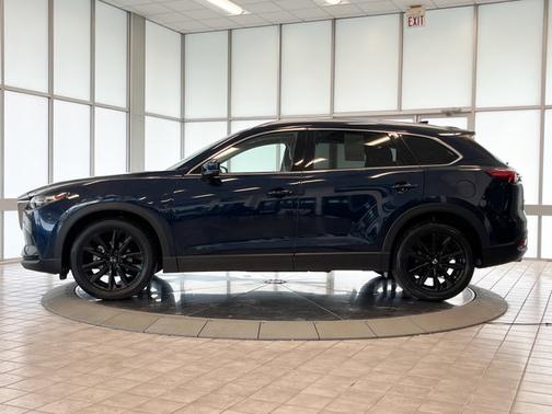 2022 Mazda CX-9 Touring Plus