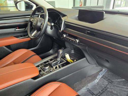 2025 Mazda CX-50 2.5 Turbo Meridian Edition