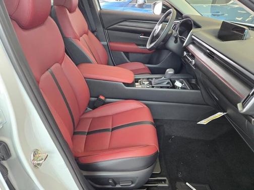 2026 Mazda CX-50 Hybrid Premium