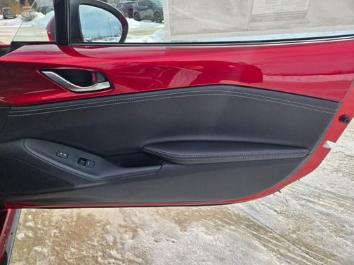 2025 Mazda MX-5 Miata RF Grand Touring