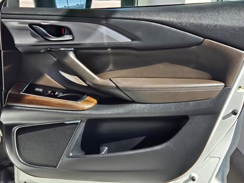 2022 Mazda CX-9 Signature