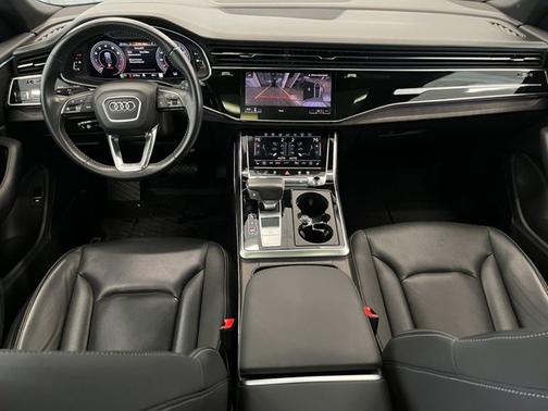 2019 Audi Q8 Prestige