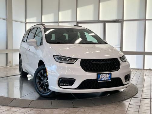 2021 Chrysler Pacifica Touring