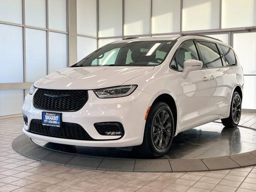 2021 Chrysler Pacifica Touring