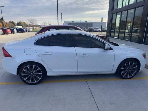 2015 Volvo S60 T5 Premier