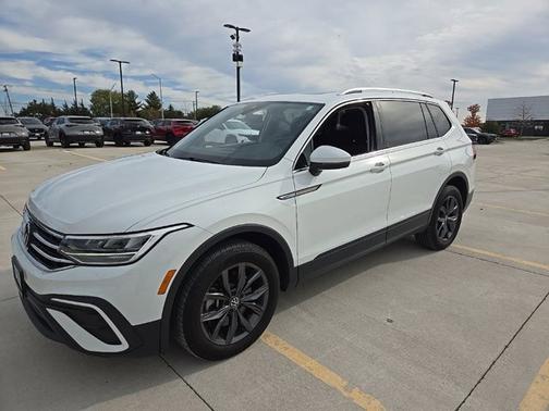 2022 Volkswagen Tiguan SE