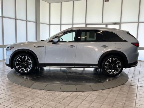 2024 Mazda CX-90 PHEV Premium