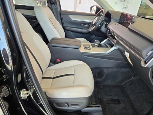 2025 Mazda CX-90 Preferred Package