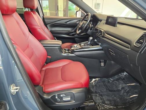 2022 Mazda CX-9 Carbon Edition