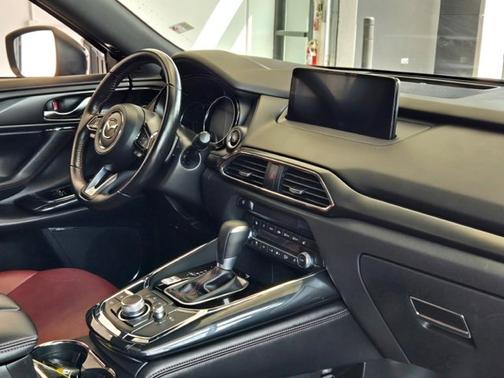 2022 Mazda CX-9 Carbon Edition