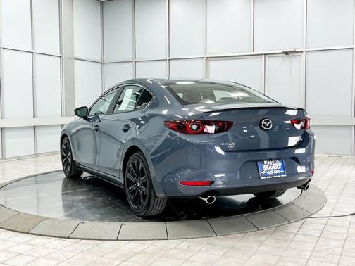 2025 Mazda Mazda3 2.5 S Carbon Edition