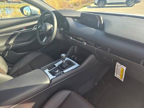 2026 Mazda Mazda3 2.5 S Premium