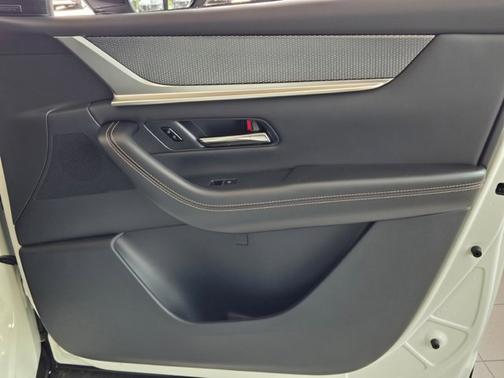 2025 Mazda CX-70 PHEV Premium Plus Package