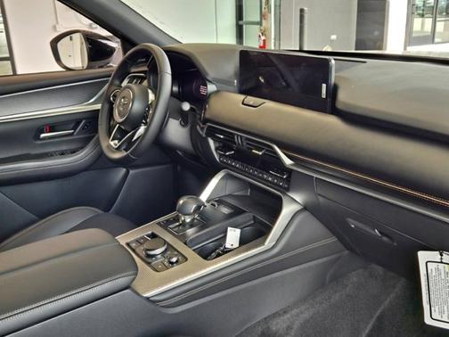 2025 Mazda CX-70 PHEV Premium Plus Package