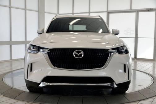 2024 Mazda CX-90 PHEV Premium Plus