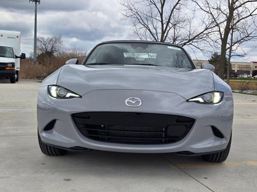 Aero Gray Metallic 2026 Mazda MX-5 Miata Grand Touring