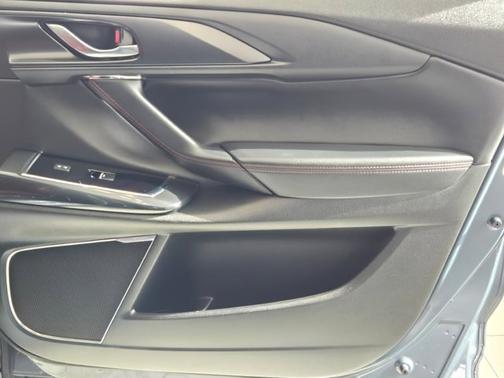 2023 Mazda CX-9 Carbon Edition