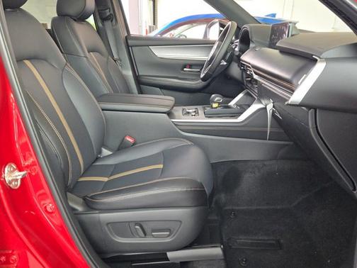 2025 Mazda CX-70 PHEV Premium Plus Package