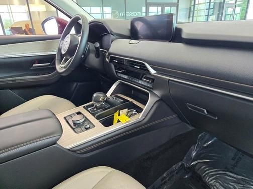 2024 Mazda CX-90 PHEV Premium