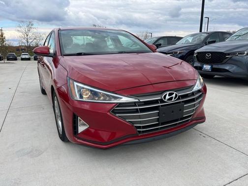2019 Hyundai ELANTRA SEL
