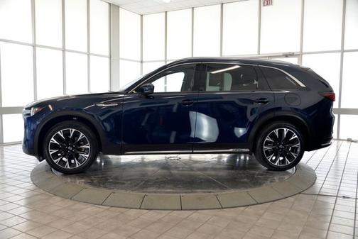 2024 Mazda CX-90 PHEV Premium Plus