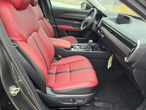 2026 Mazda CX-50 Hybrid Premium Plus