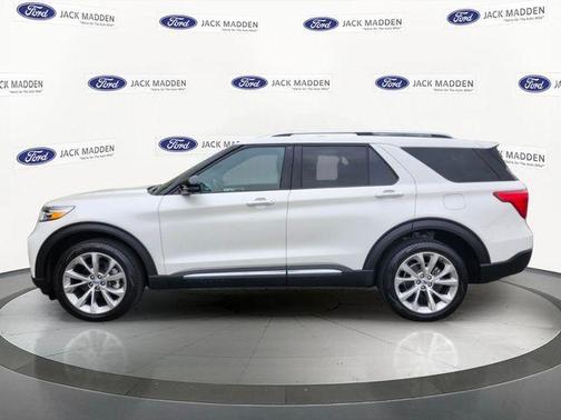 White Metallic 2023 Ford Explorer Platinum