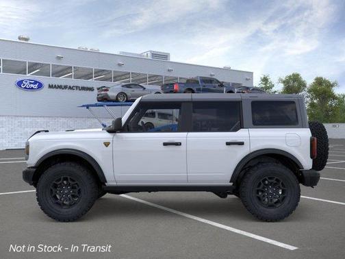 Oxford White 2026 Ford Bronco Badlands