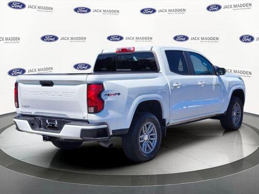 Summit White 2023 Chevrolet Colorado LT