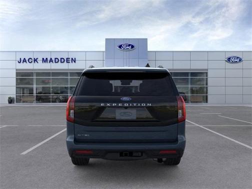 2025 Ford Expedition Active