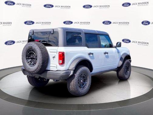 Oxford White 2026 Ford Bronco Big Bend
